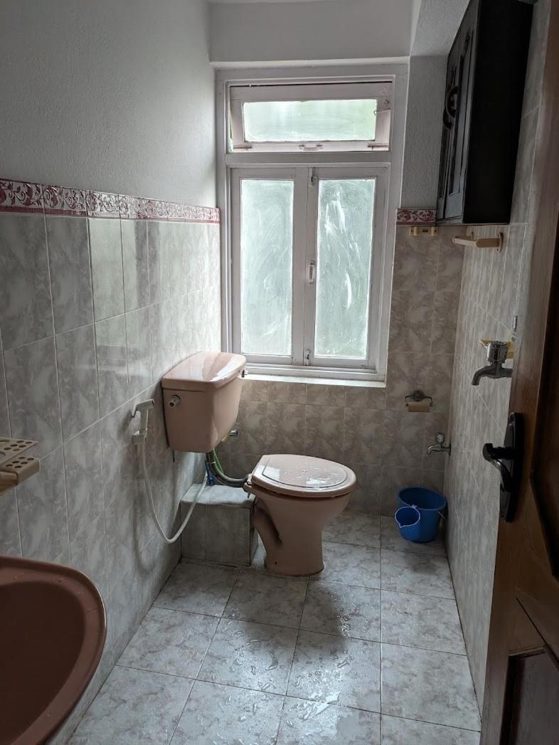 Budget Backpackers Hotel Lalitpur Exteriör bild
