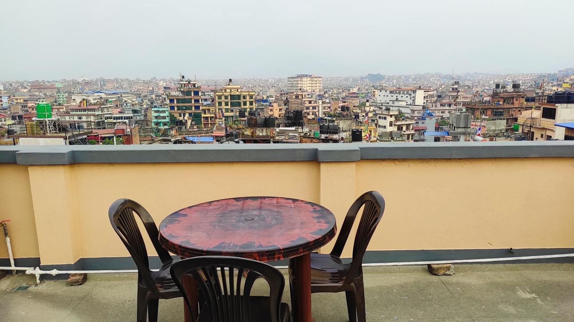 Budget Backpackers Hotel Lalitpur Exteriör bild