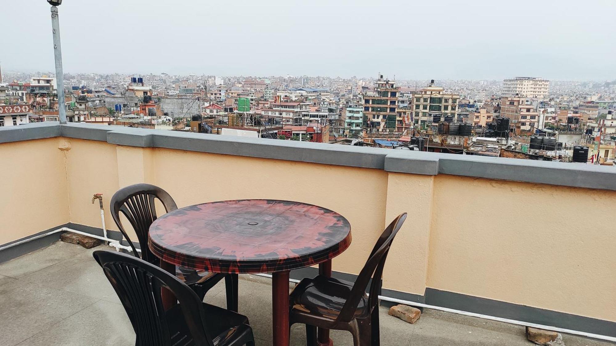 Budget Backpackers Hotel Lalitpur Exteriör bild