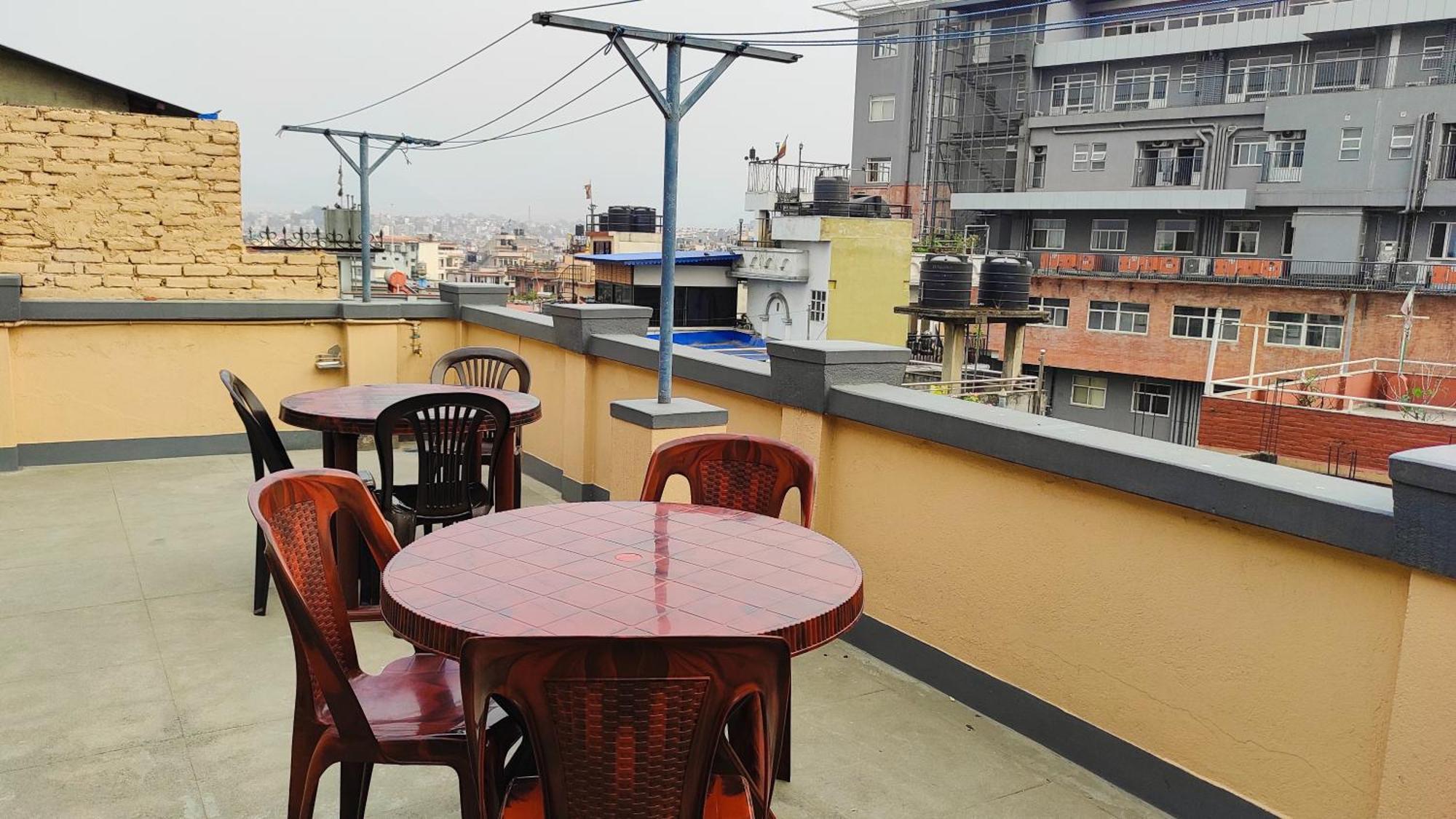 Budget Backpackers Hotel Lalitpur Exteriör bild