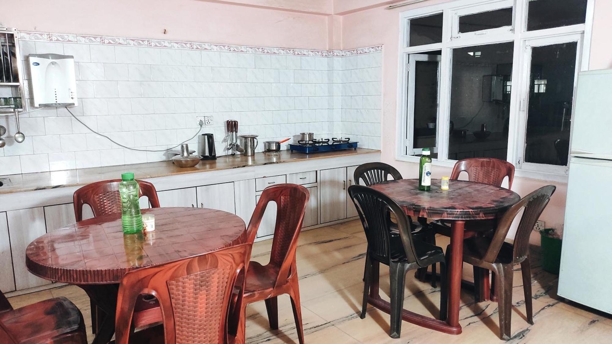 Budget Backpackers Hotel Lalitpur Exteriör bild