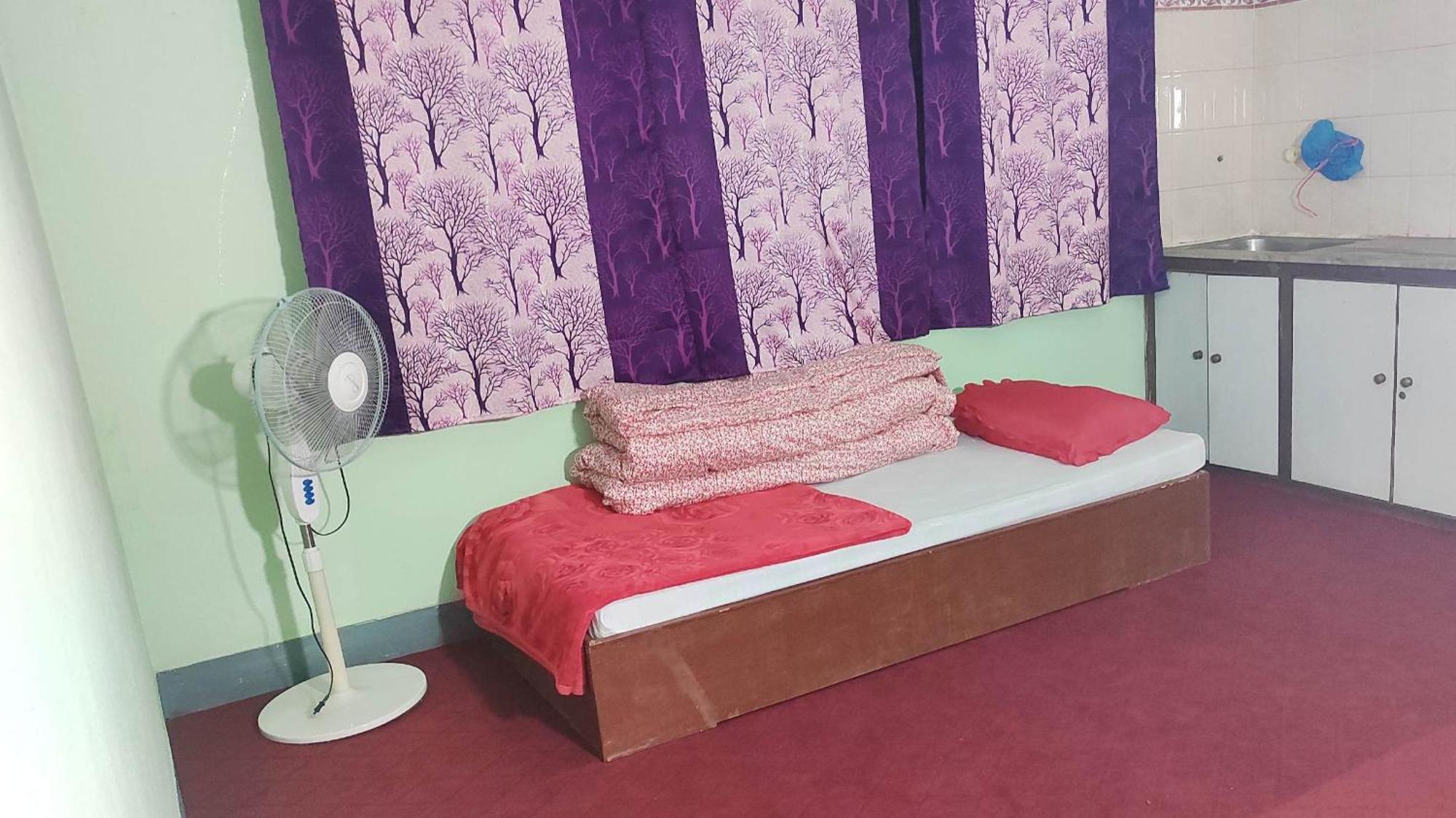 Budget Backpackers Hotel Lalitpur Exteriör bild